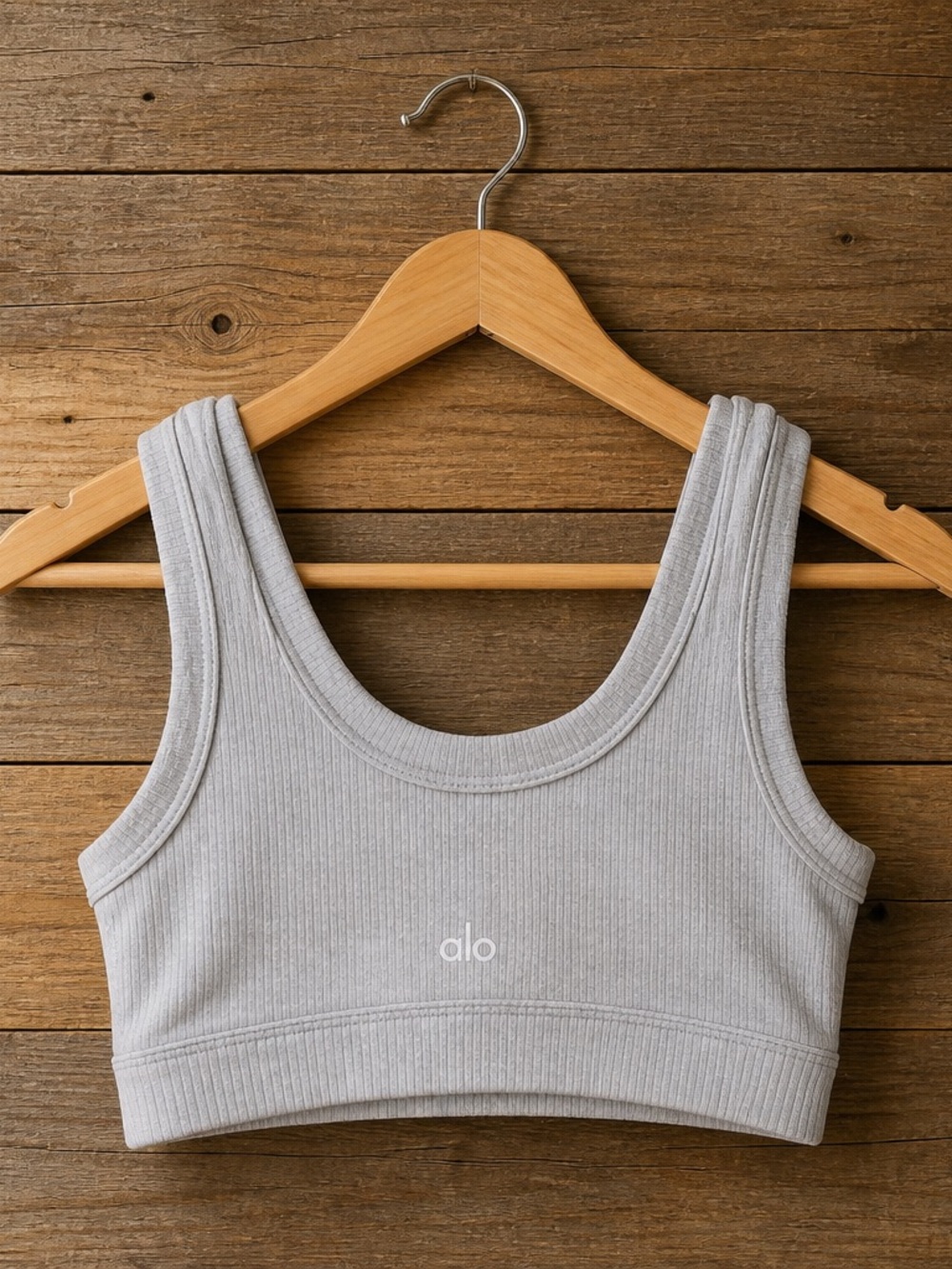 ALO Yoga Ribbed Wellness Bra - Picture 4 of 10